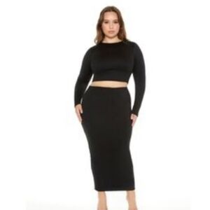 Black Long Sleeve Crop Top With Skirt (Both Are Bodycon)